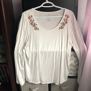 white top with flowers